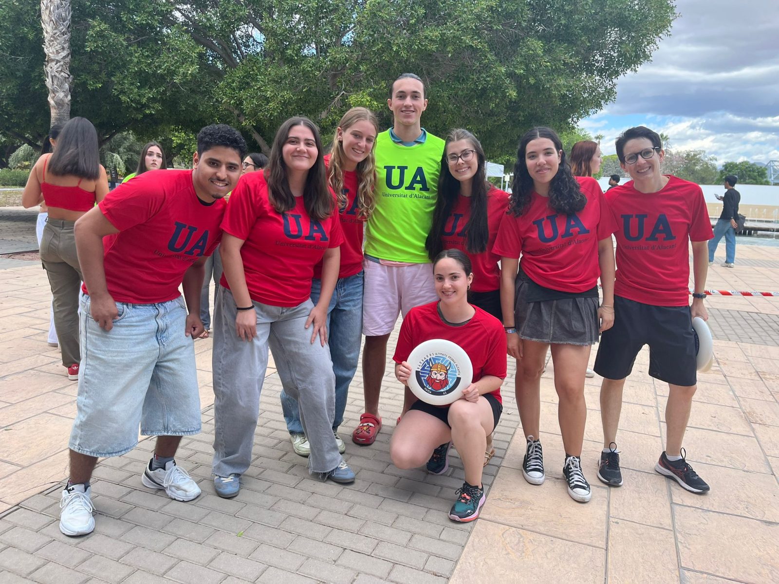 La UA presenta l’ultimate frisbee als estudiants