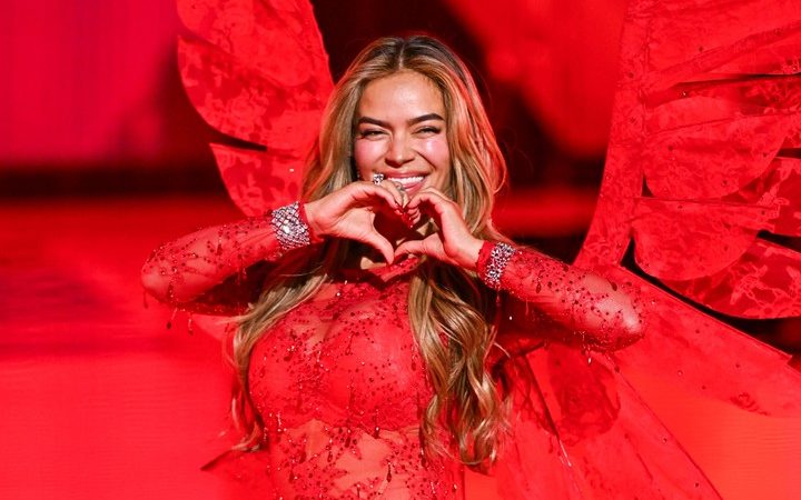 El regreso de Victoria’s Secret y el brillo latino de Karol G