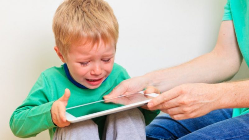 La infancia perdida en dopamina constante