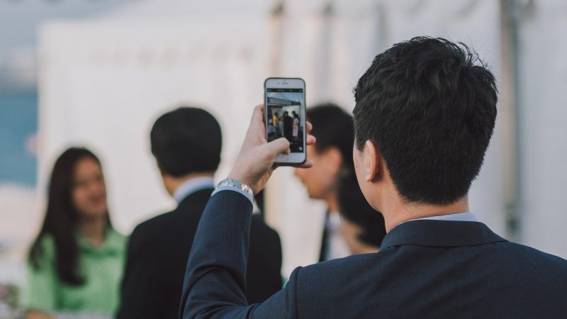 Conectados, pero más solos que nunca