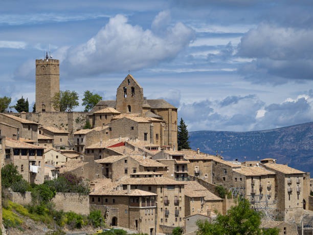 Un pueblo dentro del territorio español.